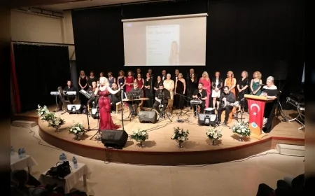 Menderes’te Bahar Nağmeleri konseri yoğun katılımla gerçekleşti