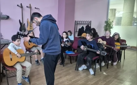 Pursaklar Belediye Başkanı Ertuğrul Çetin: “Sanat, bireyin kendini ifade etmesinde önemli rol oynar”