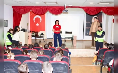 Bayraklı Belediye Başkanı İrfan Önal: “Daha temiz ve yaşanabilir bir gelecek için sıfır atık bilinci şart”