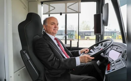 Düzce Belediye Başkanı Dr. Faruk Özlü: “Toplu taşımada elektrikli filo ile Türkiye’de bir ilki hayata geçiriyoruz”