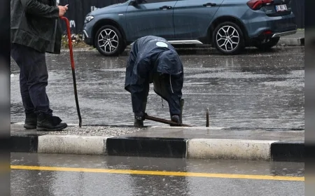 Manisa Büyükşehir Belediye Başkanı Besim Dutlulu: “Vatandaşlarımızı mağdur etmemek için 24 saat sahadayız”