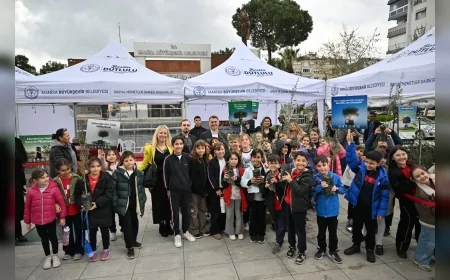 MANİSA BÜYÜKŞEHİR BELEDİYESİ ATIK PİL KAMPANYASIYLA DOĞAYI KORUYOR FİDANLAR TOPRAKLA BULUŞUYOR