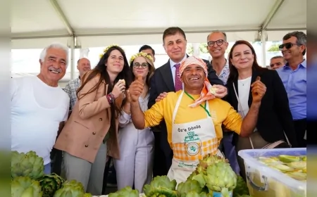 İZMİR BÜYÜKŞEHİR BELEDİYESİ KÜTÜPHANELER HAFTASI KAPSAMINDA PANEL VE ETKİNLİKLER DÜZENLİYOR