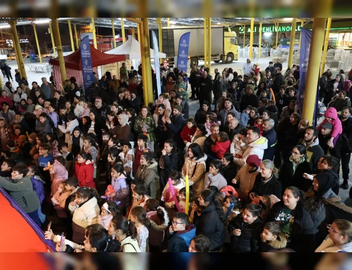 AYDIN BÜYÜKŞEHİR BELEDİYE BAŞKANI ÖZLEM ÇERÇİOĞLU SÖKE’DE RAMAZAN ETKİNLİĞİNE KATILDI