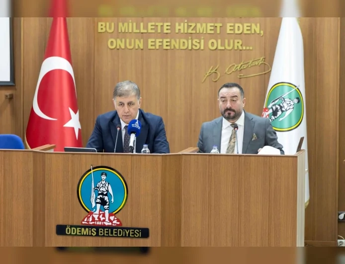 İzmir Büyükşehir Belediye Başkanı Dr. Cemil Tugay: “Bu yıl altyapıda sıçrama yapacağız”