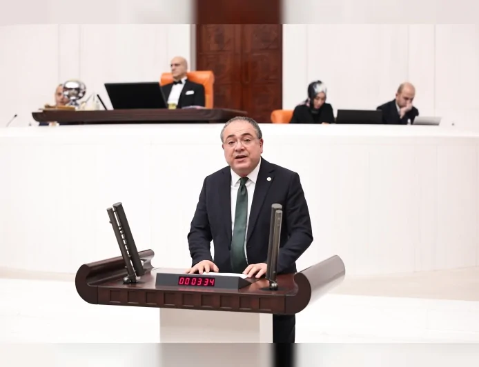 CHP Aydın Milletvekili Evrim Karakoz: “Emekli Bayramın Neşesini Değil, Mahcubiyetini Yaşıyor”