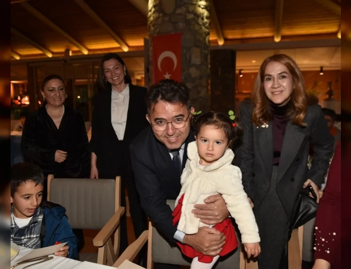 Marmaris Kaymakamı Nurullah Kaya Dünya Yetimler Günü’nde Yetim Ailelerle İftar Sofrasında Buluştu