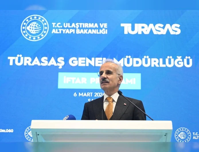 ULAŞTIRMA VE ALTYAPI BAKANI ABDULKADİR URALOĞLU: “ORTADOĞU’DAKİ HAVA SAHASI GELİŞMELERİNİ YAKINDAN TAKİP EDİYORUZ”