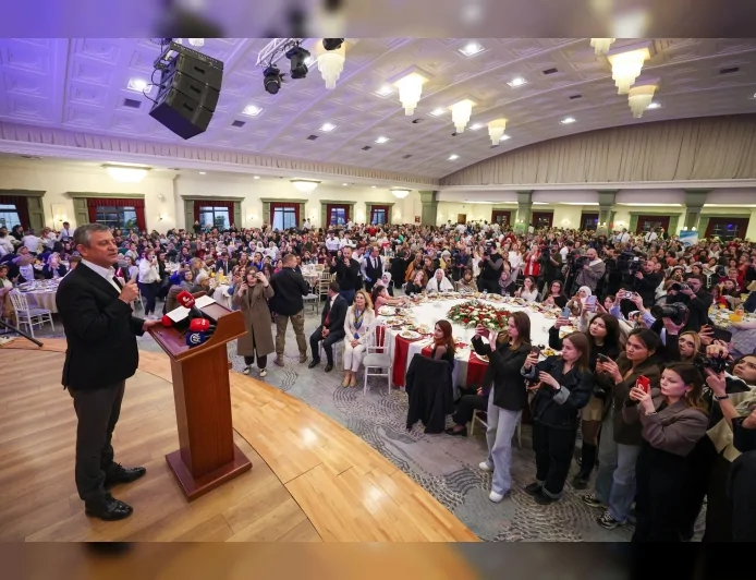 CHP Genel Başkanı Özgür Özel: “Eskişehir Kadınların Siyasette ve Toplumsal Yaşamda Güçlü Olduğu Bir Kent”