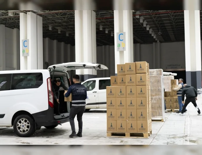 İzmir Büyükşehir Belediyesi’nin Sosyal Destek Programları İki Yılda Yüz Binlerce Haneye Ulaştı!