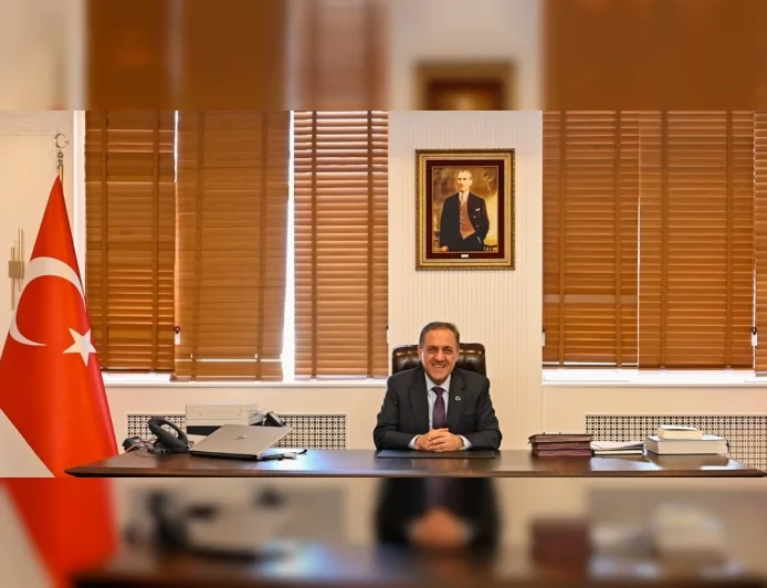 Yalova Valisi Dr. Ahmet Hamdi Usta: “İstiklal Marşı milletimizin hür yaşama kararlılığının dünyaya ilanıdır”