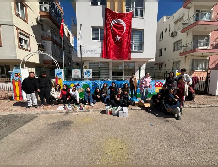 ANTALYA GÖKKUŞAĞI KOLEJİ ÖĞRENCİLERİNDEN AYSIC 2026’DA “RAINBOW SKIES” PROJESİYLE ERİŞİLEBİLİR ASTRONOMİ HAMLESİ