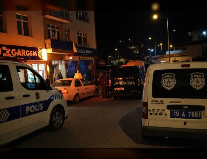 Çorum’un İskilip İlçesinde 3. Kattan Düşen 80 Yaşındaki Ramazan Uludağ Hayatını Kaybetti