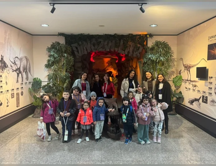 Eskişehir Büyükşehir Belediyesi Bilim ve Teknoloji Haftası’nda Minikleri Bilim Deney Merkezi ile Buluşturdu