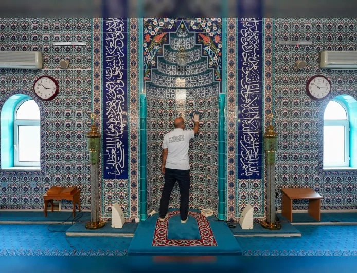 Maltepe Belediyesi Ramazan Bayramı öncesi ibadethanelerde temizlik seferberliği başlattı