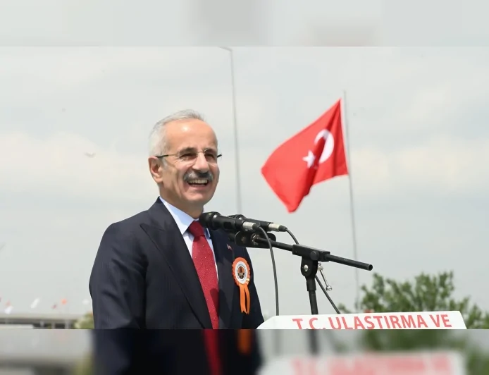 Ulaştırma ve Altyapı Bakanı Abdulkadir Uraloğlu: “1915 Çanakkale Köprüsü ile 4 yılda 135 milyar lira tasarruf sağladık”