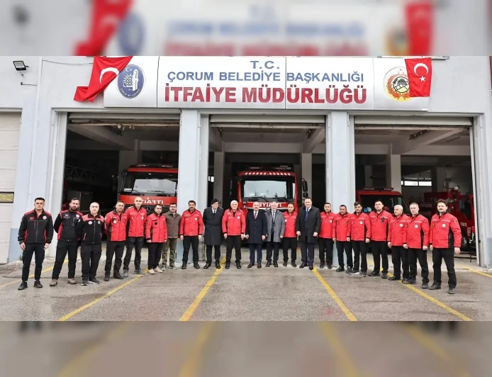 Çorum Valisi Ali Çalgan’dan İtfaiye Personeline Bayram Ziyareti