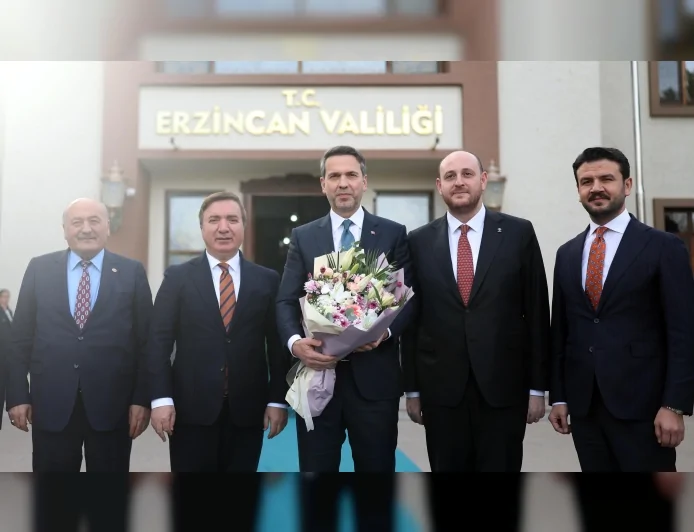 Enerji ve Tabii Kaynaklar Bakanı Alparslan Bayraktar: “Birlik ve bütünlük içinde güçlü bir Türkiye’ye ihtiyacımız var”