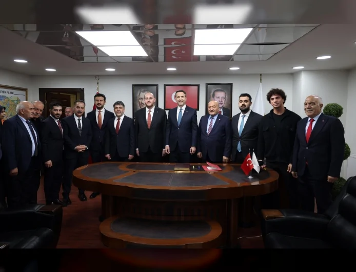 ENERJİ VE TABİİ KAYNAKLAR BAKANI ALPARSLAN BAYRAKTAR ERZİNCAN’DA GENÇLERE SESLENDİ “BU PROJELERİN ÇOK DAHA ÖTESİNE GEÇECEKSİNİZ”