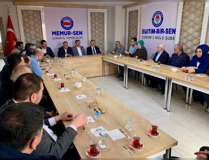 Memur-Sen Genel Başkan Yardımcısı Ali Yıldız Çorum’da Bayramlaşma Programına Katıldı