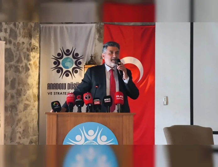 MUHSİN YAZICIOĞLU ŞEHADETİNİN 17 YILINDA ULUCANLAR CEZAEVİ MÜZESİ’NDE DÜZENLENEN PROGRAMDA ANILDI