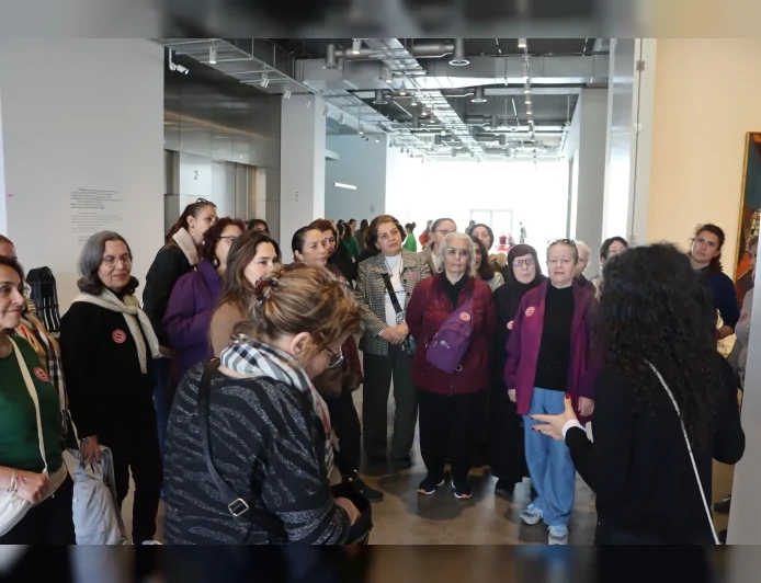 MALTEPE BELEDİYESİ KADINLARI İSTANBUL MODERN’DE SANATLA BULUŞTURDU