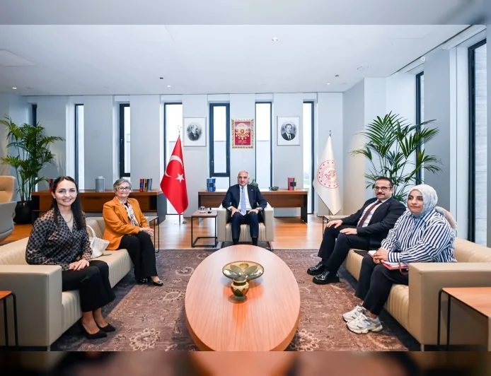 Kültür ve Turizm Bakanı Mehmet Nuri Ersoy: “Yeni nesil kütüphanelerle toplumun her kesimine ulaşacağız”