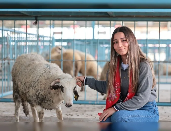 Denizli Büyükşehir Belediye Başkanı Bülent Nuri Çavuşoğlu: “Bu şehirde üreten kazanacak”