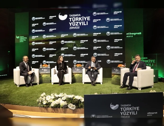 Tarım ve Orman Bakanı İbrahim Yumaklı’nın Katılımıyla Tarımda Türkiye Yüzyılı Zirvesi İstanbul’da Gerçekleşti