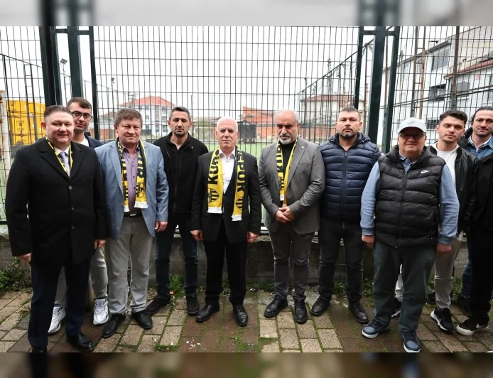 Bursa Büyükşehir Belediye Başkanı Mustafa Bozbey: “İnegöl’de gençlere modern futbol sahası kazandıracağız”