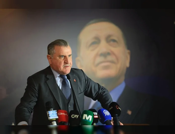 Gençlik ve Spor Bakanı Dr. Osman Aşkın Bak, A Milli Takımın Kosova ile oynayacağı kritik play-off finalini Priştine’de takip edecek