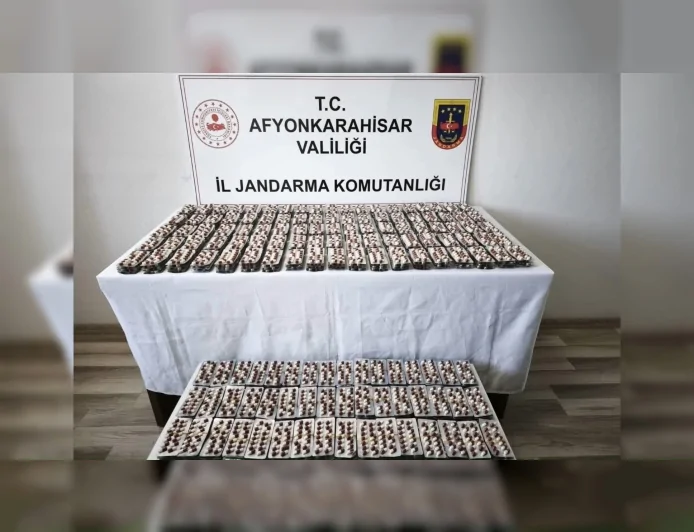 25 İlde Eş Zamanlı Narkotik Operasyonlarında 325 Kilogram Uyuşturucu ve 3 Milyonun Üzerinde Hap Ele Geçirildi