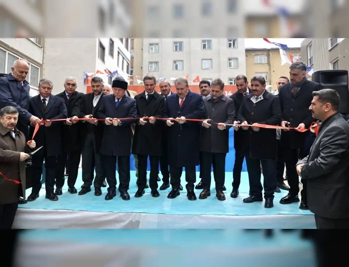ERZURUM BÜYÜKŞEHİR BELEDİYESİ MUMCU’DA 14’ÜNCÜ HALK PAZARI ŞUBESİNİ HİZMETE AÇTI