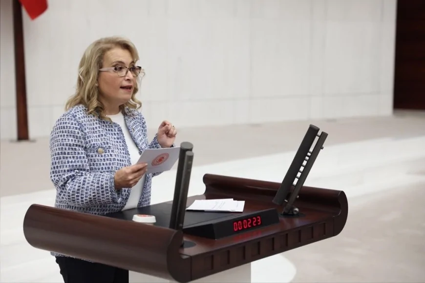 CHP İstanbul Milletvekili A. Sibel Yanıkömeroğlu: “5G’nin varlığı değil vatandaşın erişimi belirleyici olmalı”