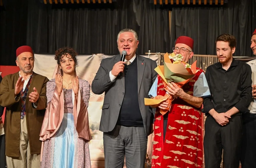 YALOVA BELEDİYE BAŞKANI MEHMET GÜREL: “TAHİR İLE ZÜHRE’NİN SEVDASINA YALOVA’DA BİR KEZ DAHA ŞAHİTLİK ETTİK''