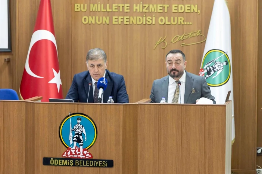 İzmir Büyükşehir Belediye Başkanı Dr. Cemil Tugay: “Bu yıl altyapıda sıçrama yapacağız”