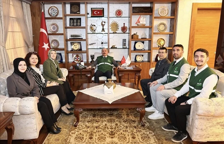 Çorum Valisi Ali Çalgan: “Yeşilay’ın mücadelesi toplumun sağlıklı geleceği açısından büyük önem taşıyor”