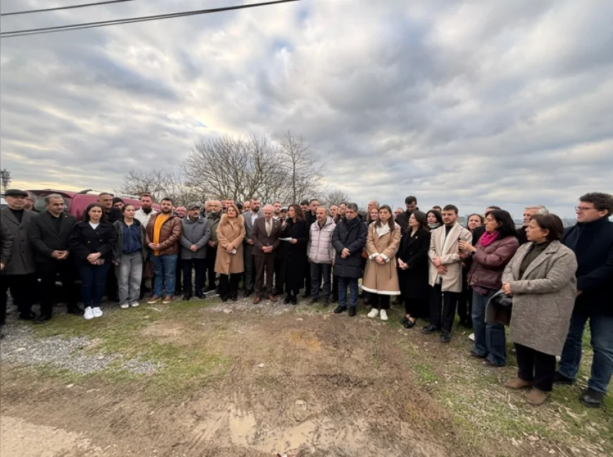 CHP Doğa Hakları ve Çevre Politikalarından Sorumlu Genel Başkan Yardımcısı Evrim Rızvanoğlu: “Kartepe'yi Kansertepe, İzmit'i Kanserovası yaptırmayacağız”