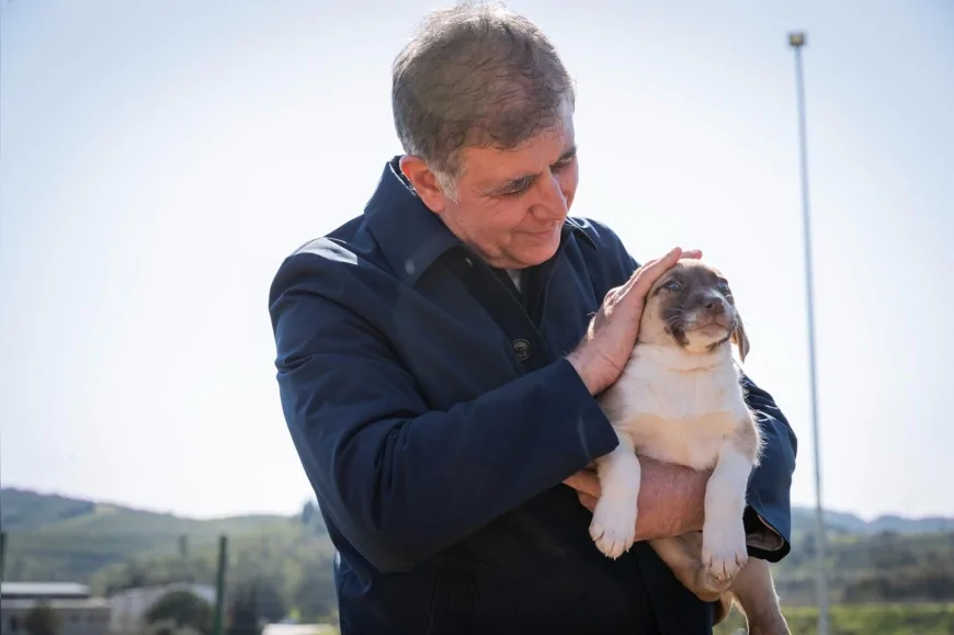 İZMİR BÜYÜKŞEHİR BELEDİYE BAŞKANI DR. CEMİL TUGAY: “YARIM SAATİNİZİ AYIRIN, BİR CANA UMUT OLUN”