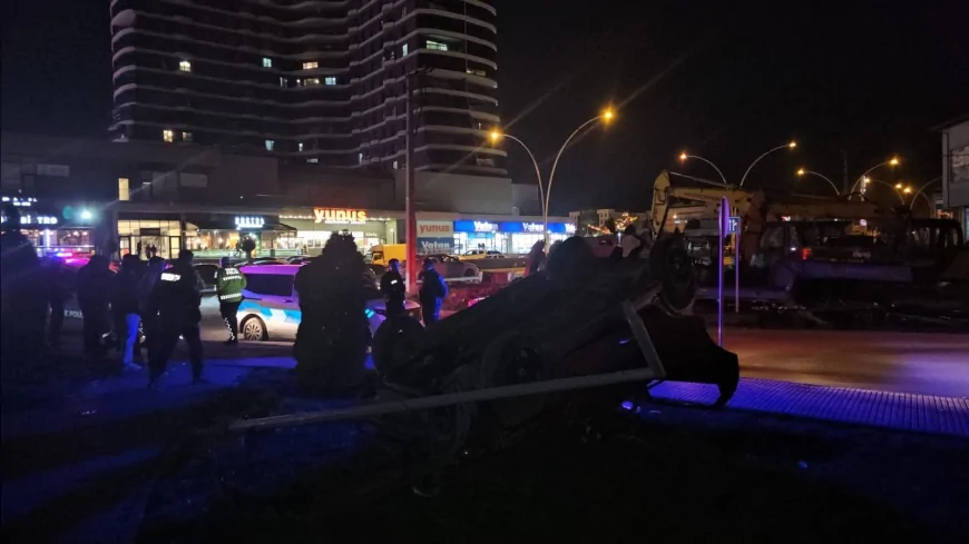 Çorum’da Kontrolden Çıkan Otomobil Devrildi Sürücü Hastaneye Kaldırıldı