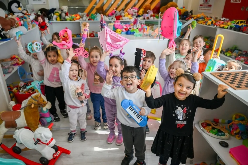 Bornova Belediye Başkanı Ömer Eşki: “Her Çocuğun Oyun Oynama Hakkı Vardır”