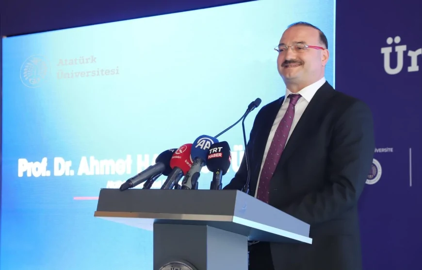 Atatürk Üniversitesi Rektörü Prof. Dr. Ahmet Hacımüftüoğlu: “Sağlıkta Yapay Zekâda Ülkemizin Zirvesinde Yer Alıyoruz”