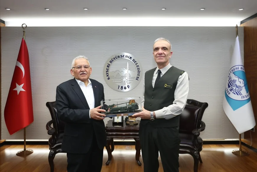 KAYSERİ BÜYÜKŞEHİR BELEDİYE BAŞKANI DR. MEMDUH BÜYÜKKILIÇ: “ŞEHRİMİZİN GELECEĞİ İÇİN ORTAK AKILLA ÇALIŞIYORUZ