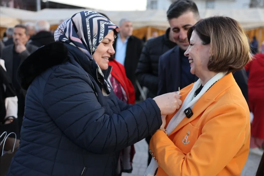 ESKİŞEHİR BÜYÜKŞEHİR BELEDİYE BAŞKANI AYŞE ÜNLÜCE: “BU SOFRALARDA UMUDUMUZU VE SEVGİMİZİ PAYLAŞIYORUZ”