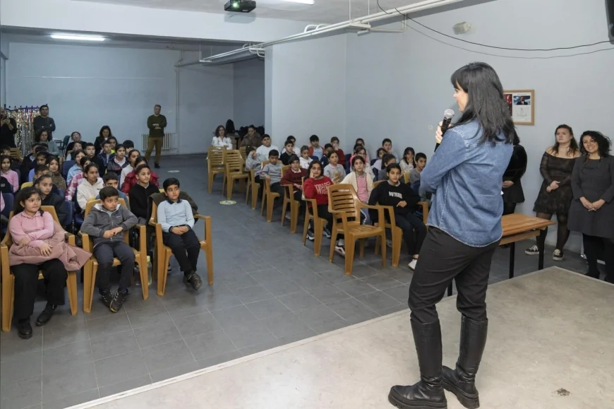 İzmir Büyükşehir Belediyesi İklim Kriziyle Mücadelede Çocukları Harekete Geçirdi: Pilot Okullarda “İklim Kahramanları” Yetişiyor