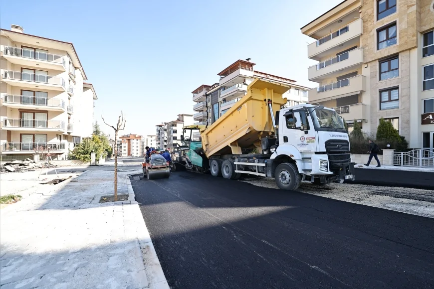 Denizli Büyükşehir Belediyesi Gerzele Mahallesi’nde 45 Bin Metrekarelik Asfalt Çalışması Başlattı