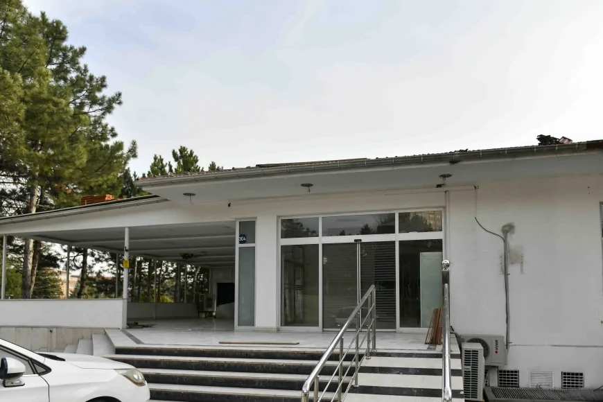 ANKARA BÜYÜKŞEHİR BELEDİYE BAŞKANI MANSUR YAVAŞ: “DEMETEVLER DÜĞÜN SALONU İLE DAHA FAZLA GENCİMİZİN MUTLULUĞUNA ORTAK OLACAĞIZ”