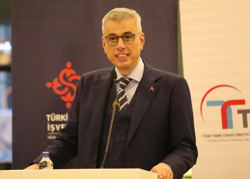 Sağlık Bakanı Prof. Dr. Kemal Memişoğlu: “Kamuda tıbbi cihaz alımlarında yerli üretim oranı yüzde 31’e yükseldi”