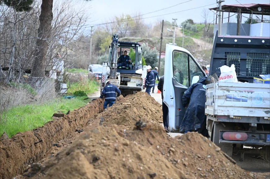 MANİSA ALAŞEHİR DELEMENLER MAHALLESİNDE 40 YILLIK İÇME SUYU HATTI YENİLENİYOR 17 KİLOMETRELİK ALTYAPI ÇALIŞMASI BAŞLATILDI