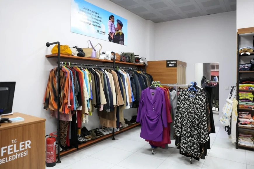 Efeler Belediyesi Sosyal Destek Giyim Noktası İki Haftada 80 Haneye Ulaştı